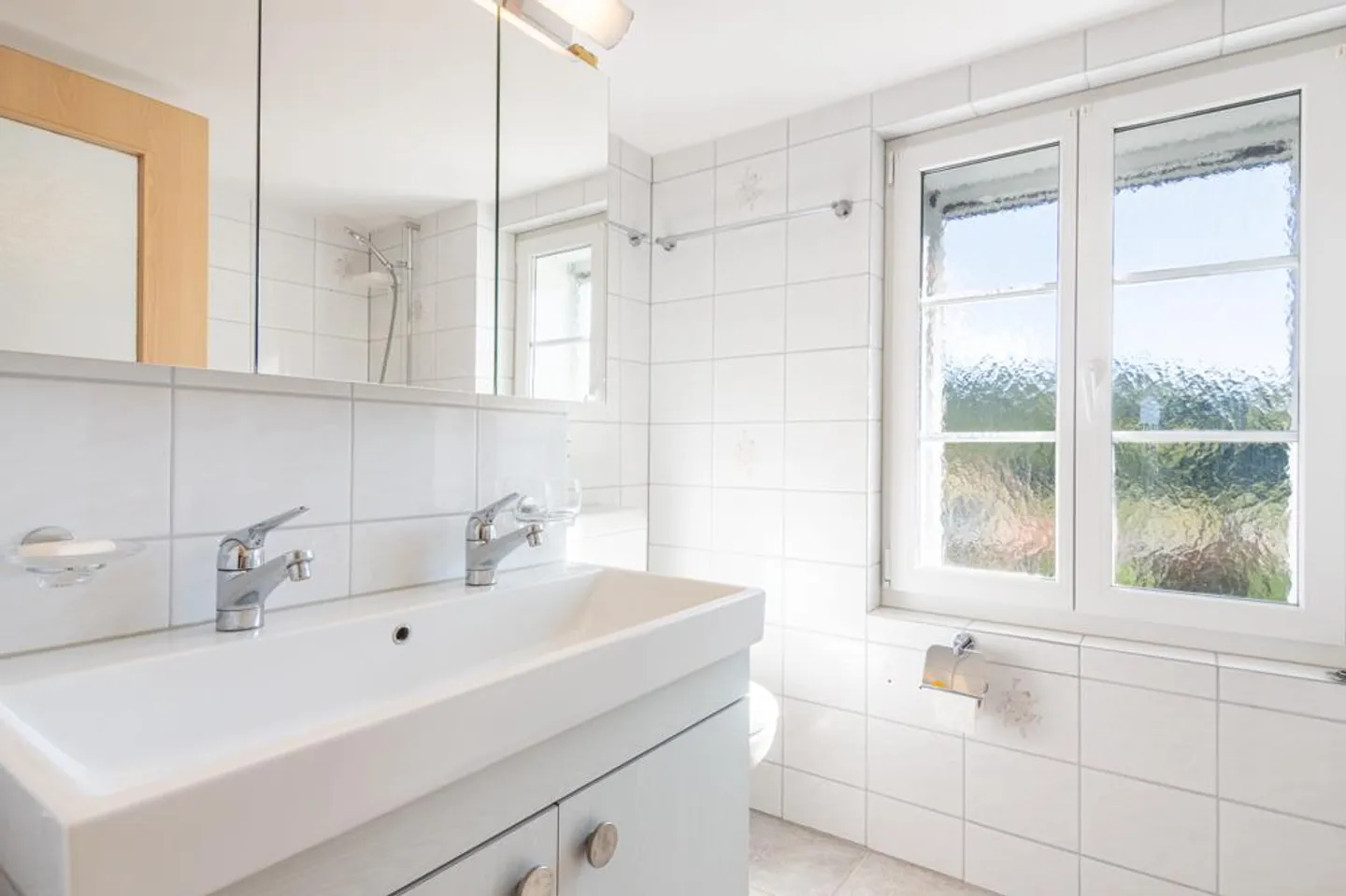 Casa a schiera angolare idilliaca con molta luce diurna - Foto 3 di 7
