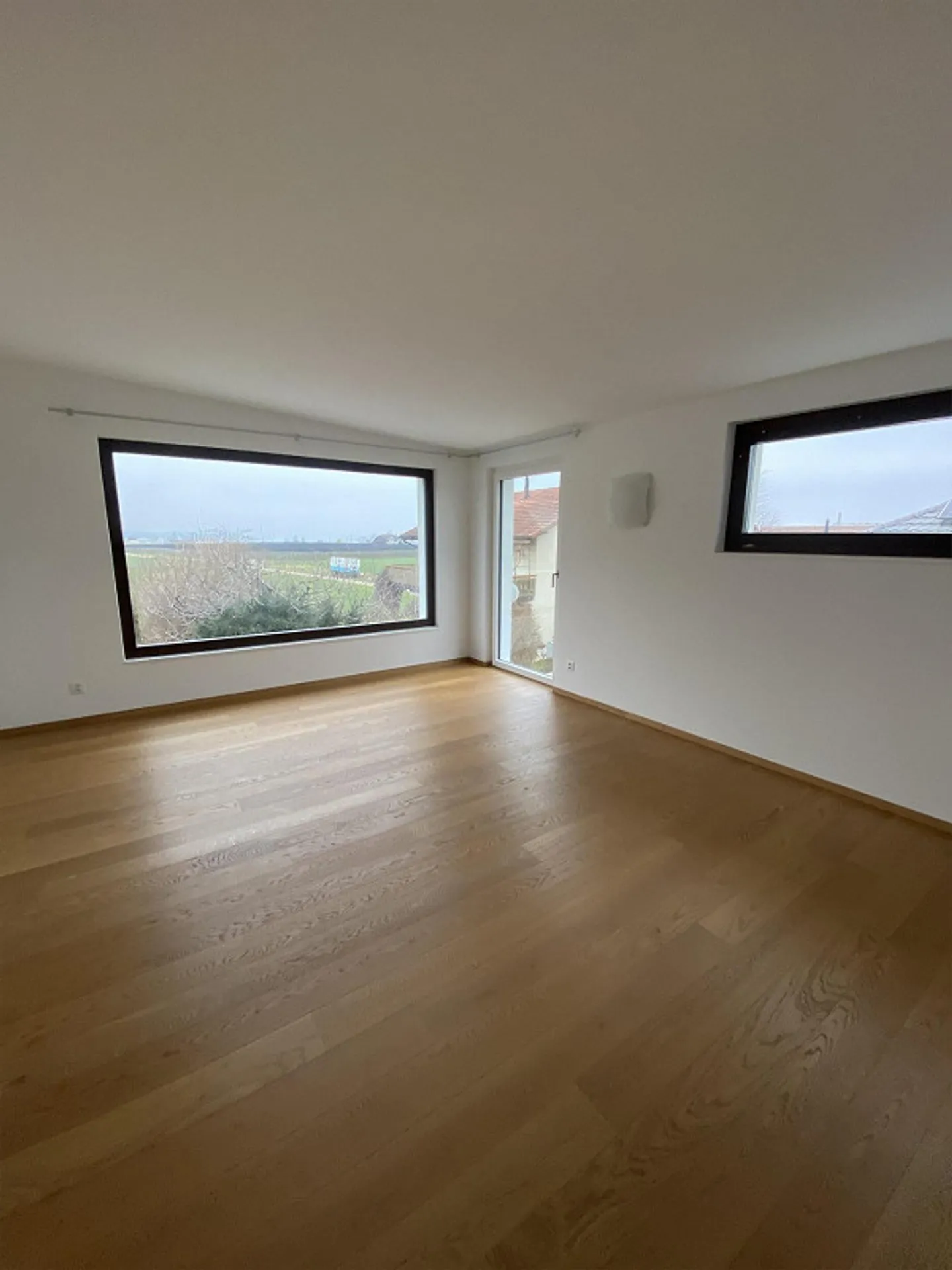 Appartamento luminoso di 3,5 stanze con vista - Foto 6 di 12