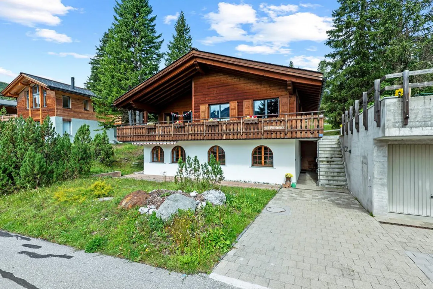 Arosa: 2.5-Zimmer-Wohnung mit Gartensitzplatz und Bergsicht - Foto 4 von 5