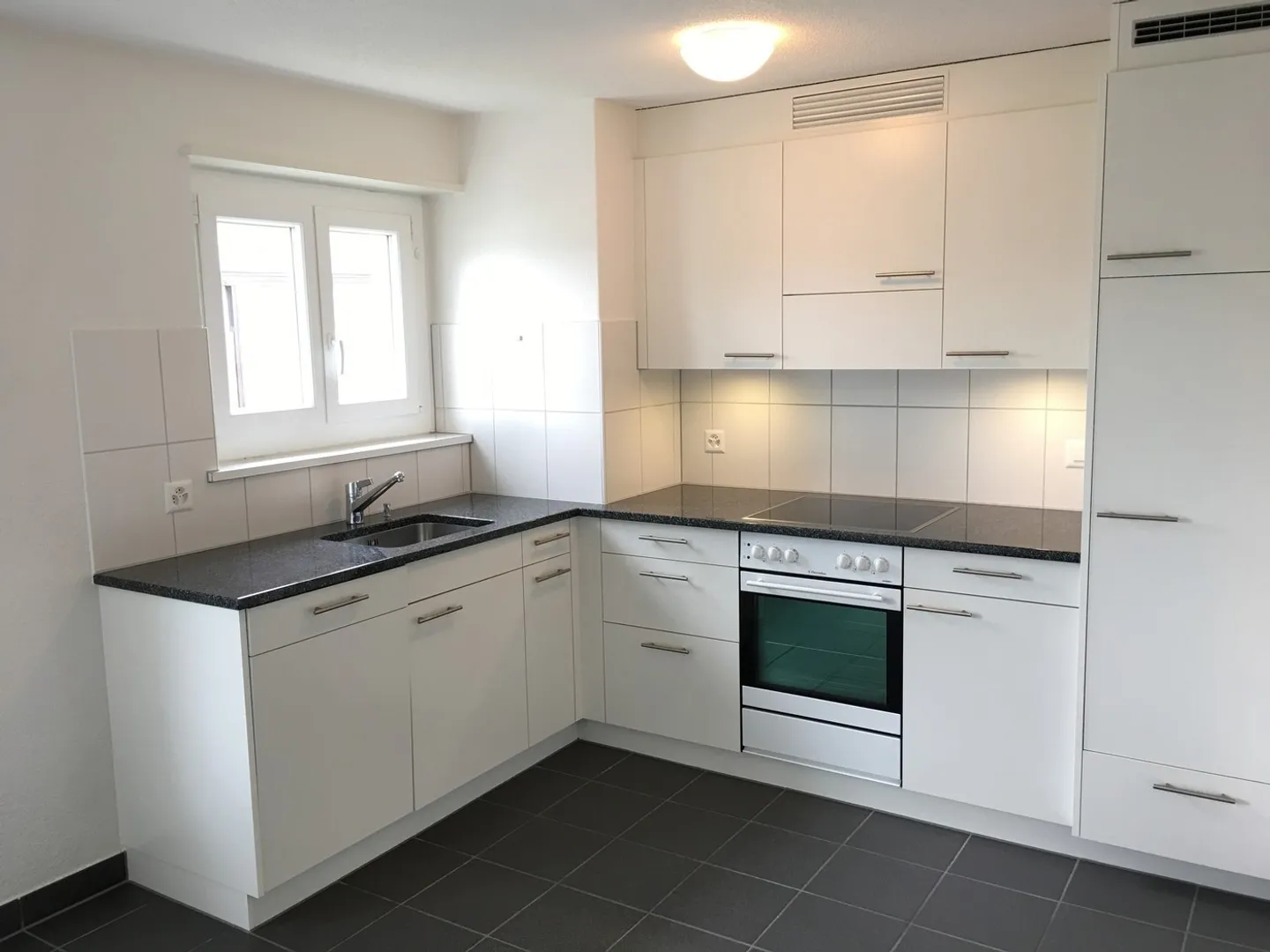 Looking for a new tenant - Modern and ideal for children - Photo 2 of 6