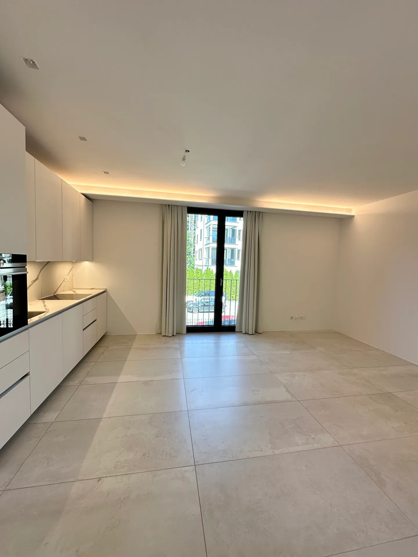 APPARTEMENT MODERNE ET ÉLÉGANT - Photo 3 sur 10