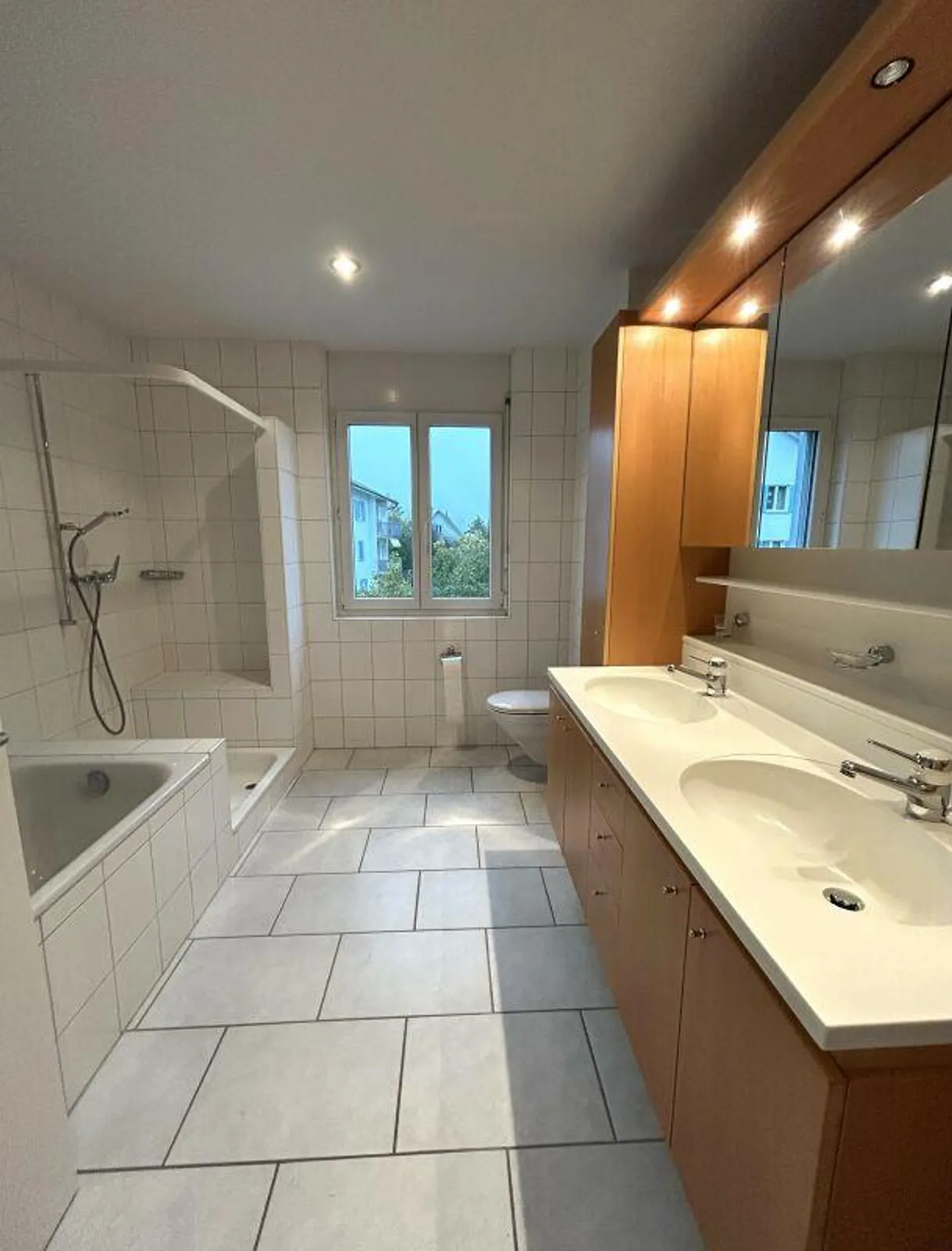 Bright apartment near the Rhine - Photo 6 of 9