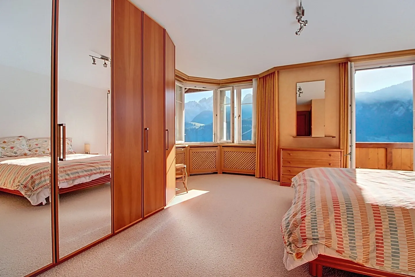 Magnifique propriété sur les hauteurs du village - Photo 9 sur 21