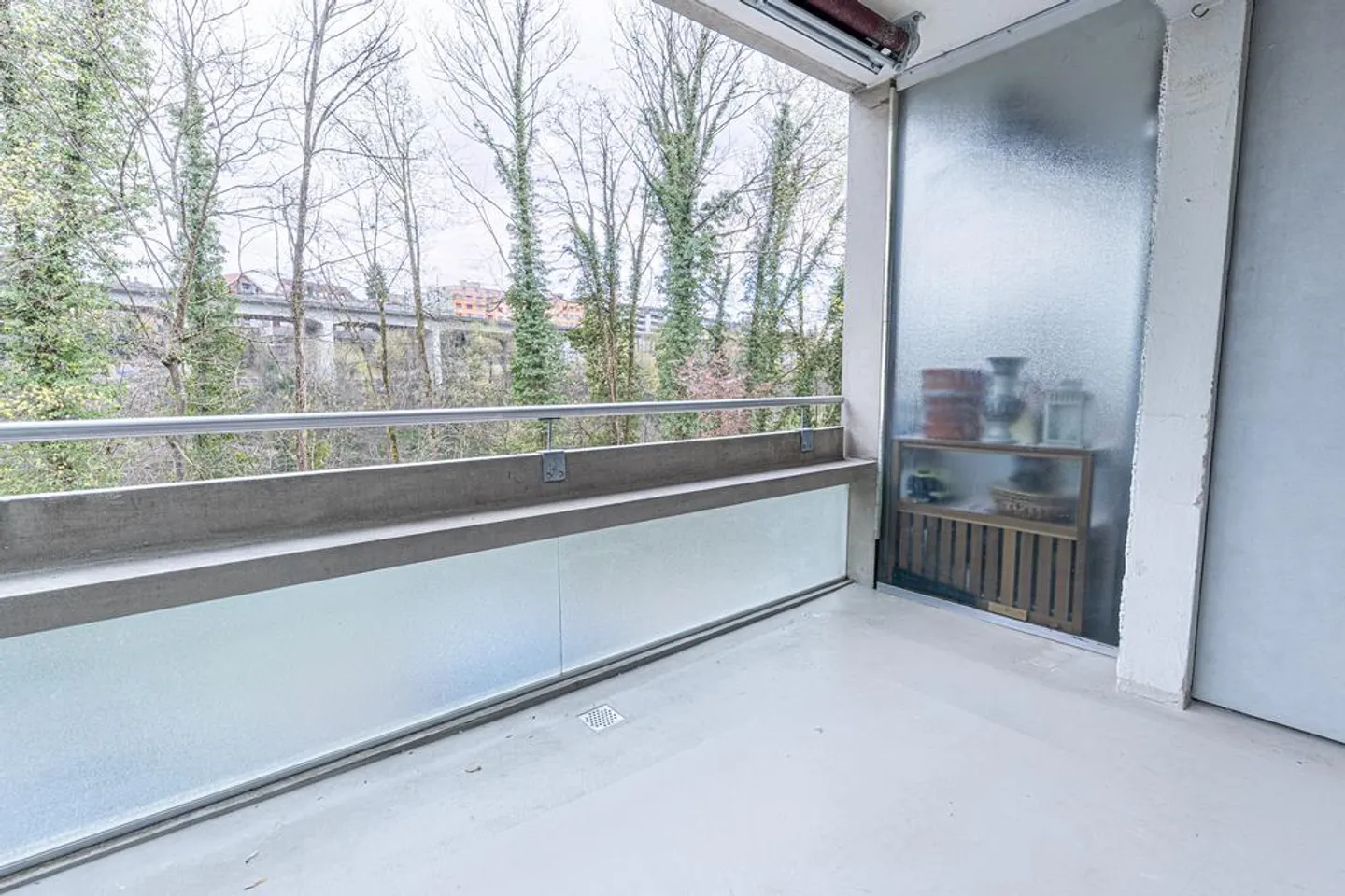 Spacious 3-room apartment with a view of the Aare for rent - Photo 9 of 9