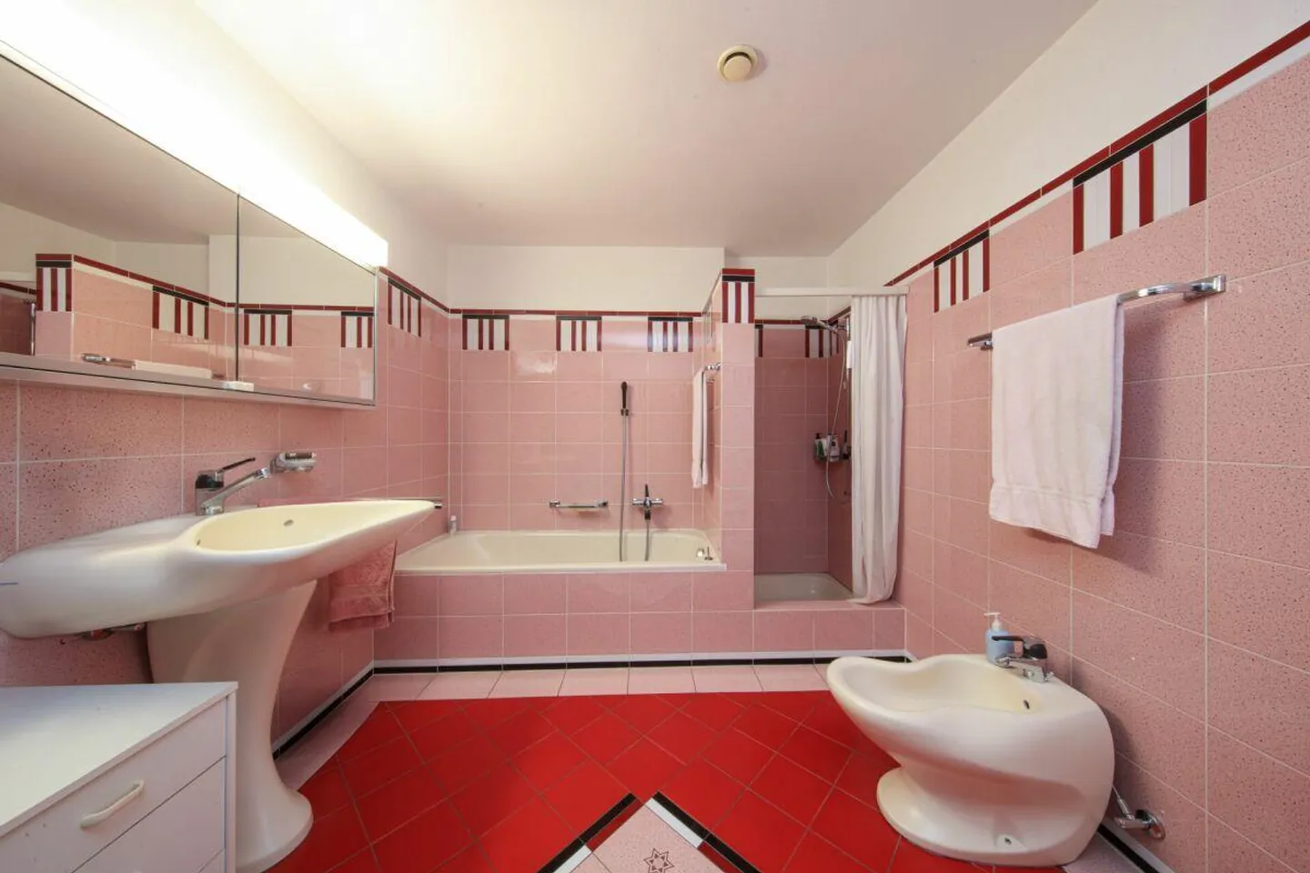 Losone - Beautiful House in the Heart of San Rocco - Photo 10 of 18