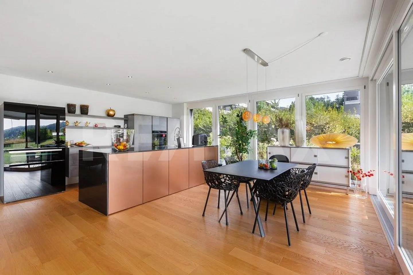 Appartement de jardin exclusif de 4,5 pièces avec beaucoup d'espace, de verdure, de lumière et d'intimité - Photo 9 sur 13