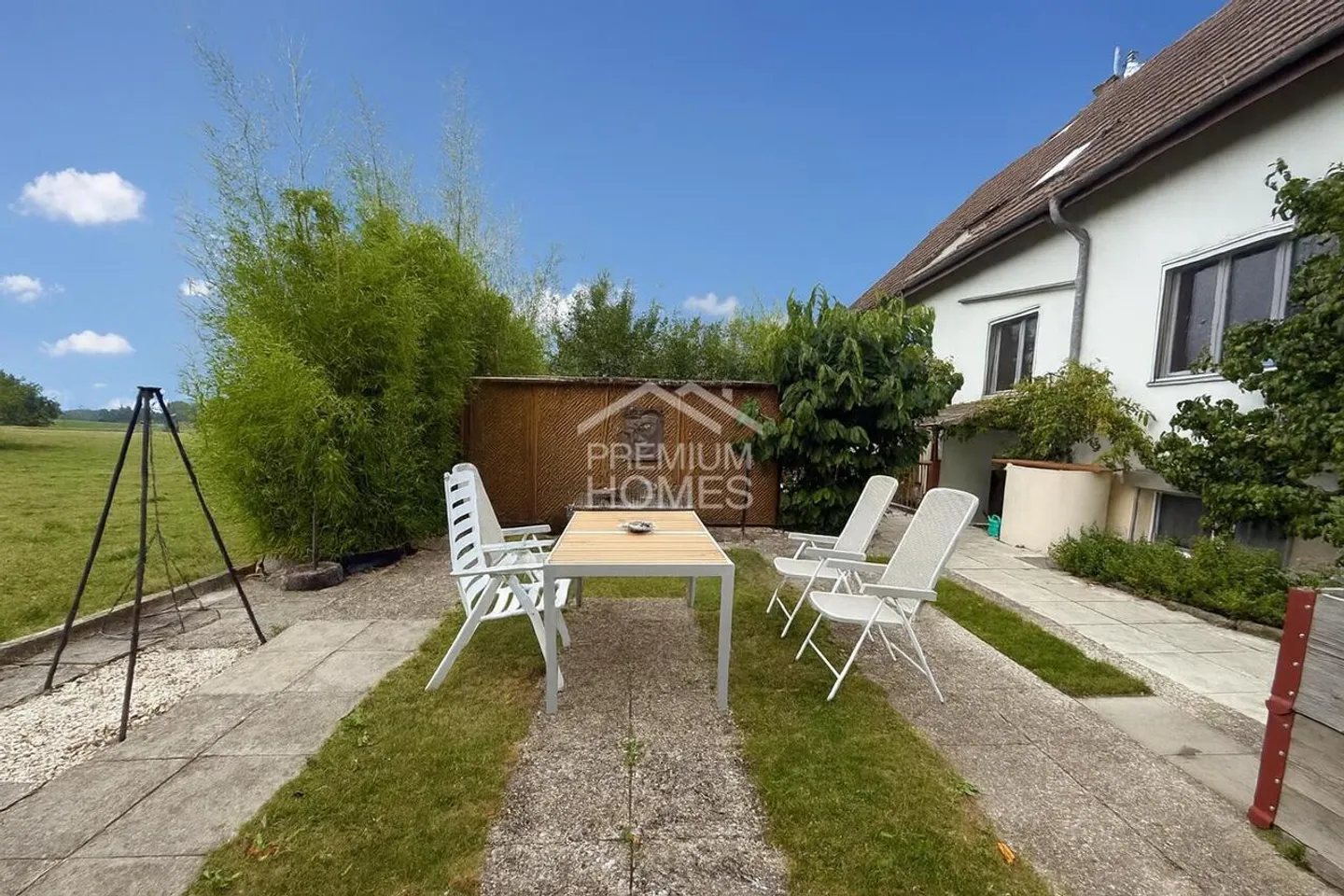 An apartment for you, one as an investment - Photo 13 of 13