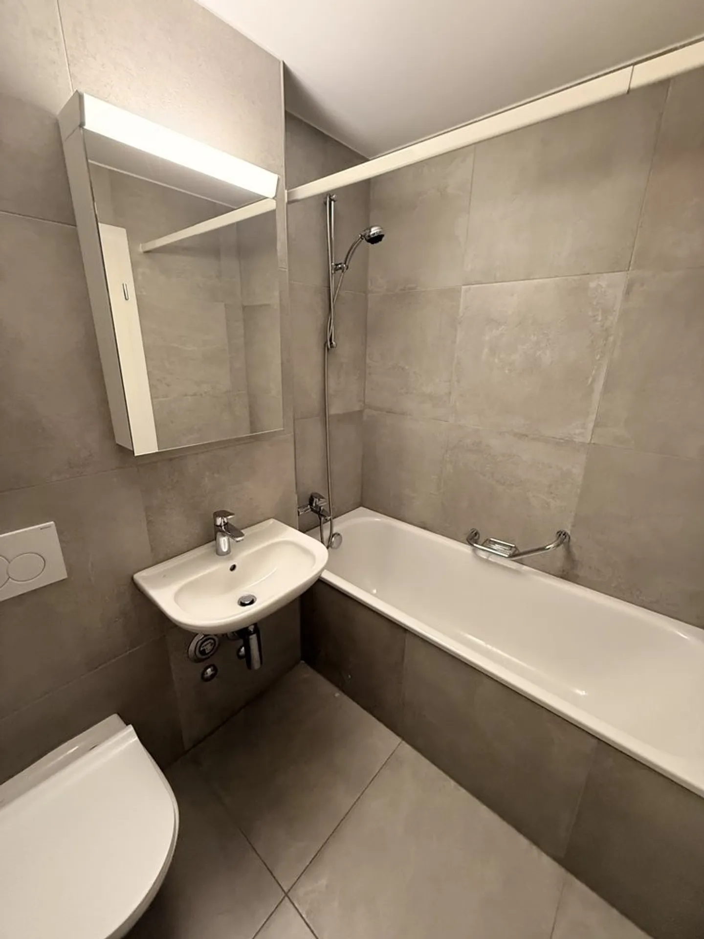 Charming 3.5-Room Apartment - Photo 5 of 5