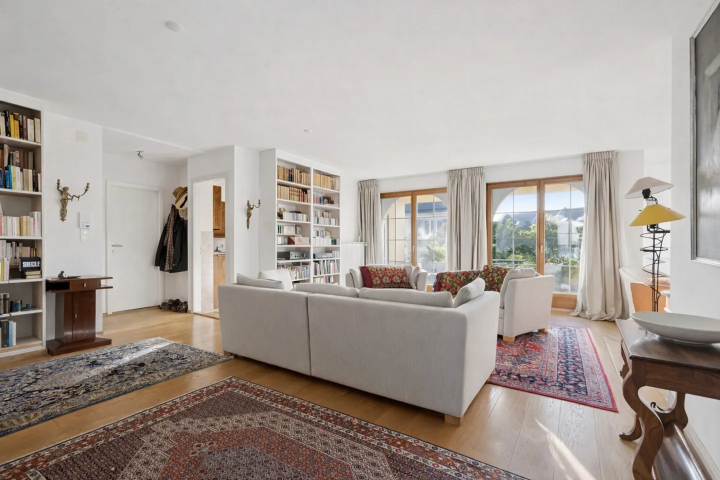 Spacious 4-room apartment in the heart of Morges - Exclusively - Photo 1 of 13