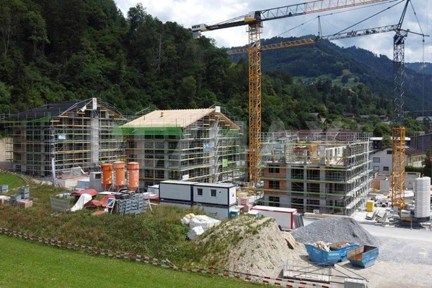Garglas.ch - 3½-Zimmer-Wohnung  D2 mit Anteil an Solarkraft - Foto 10 von 13