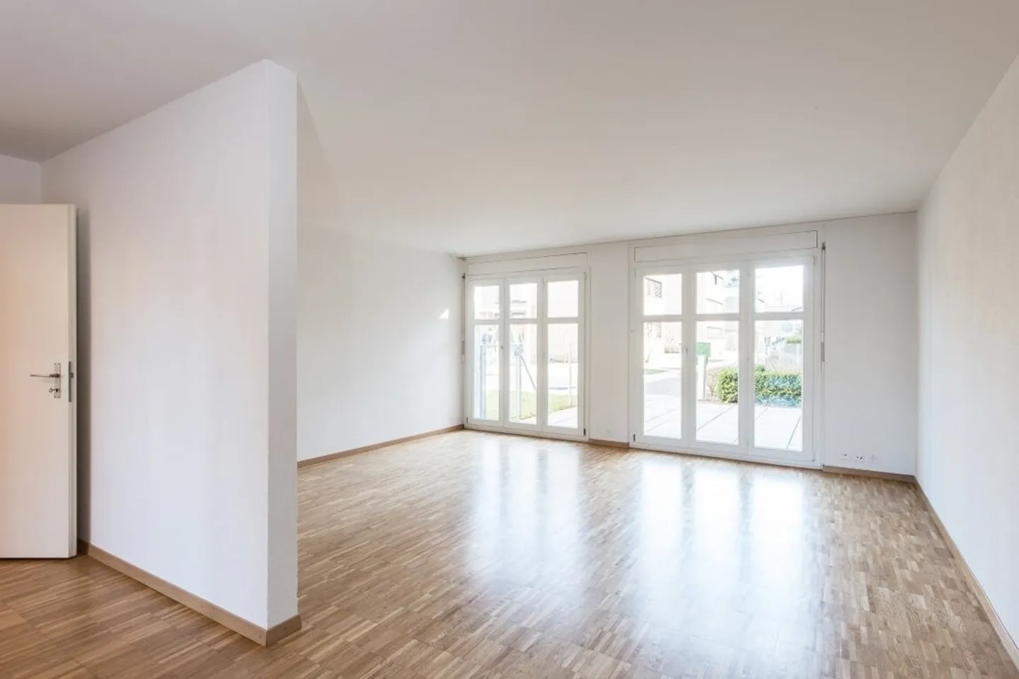 Apartment near city center wanted? - Photo 2 of 6