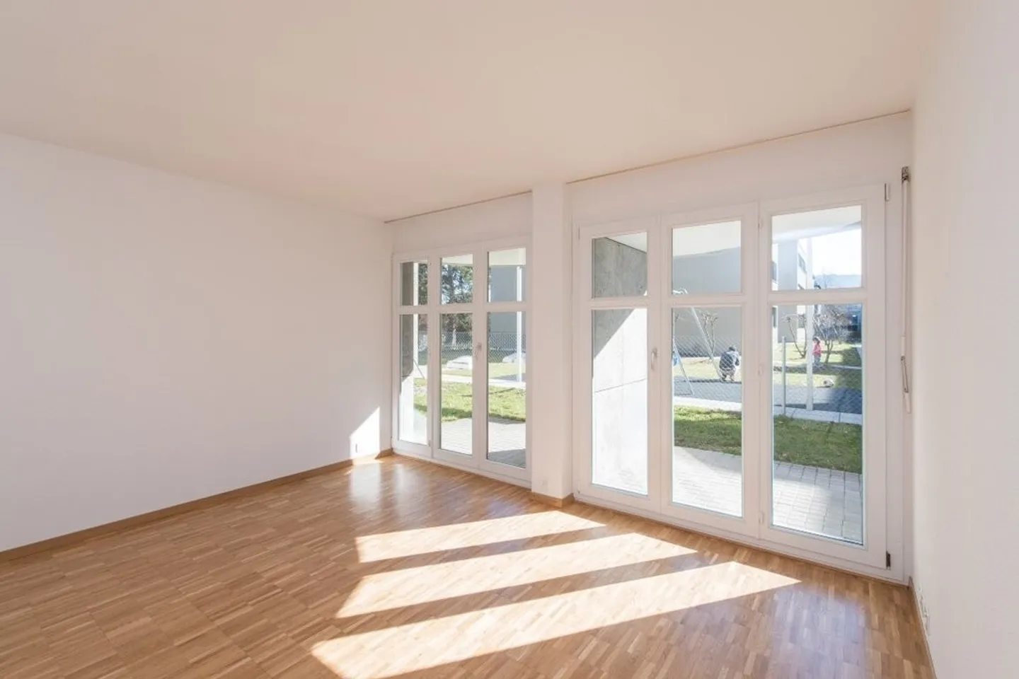 Apartment near city center wanted? - Photo 3 of 6