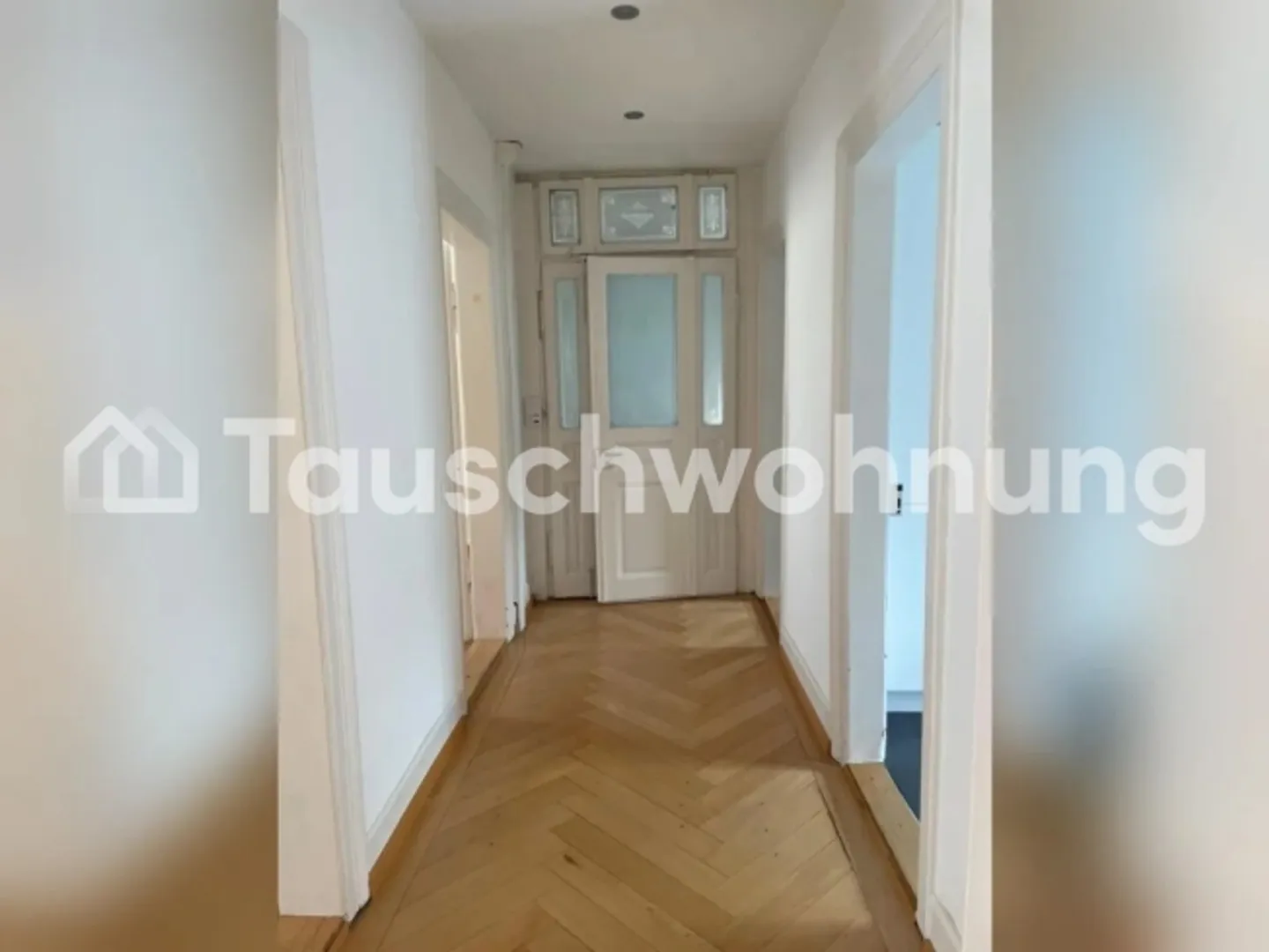 3 Room Apartment District 4 - Photo 2 of 7