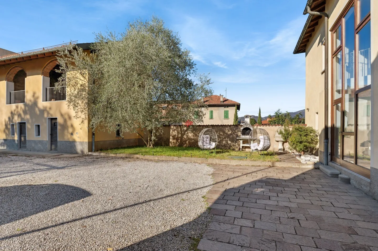 «Sanierungsbedürftiges Haus» - Foto 3 von 7