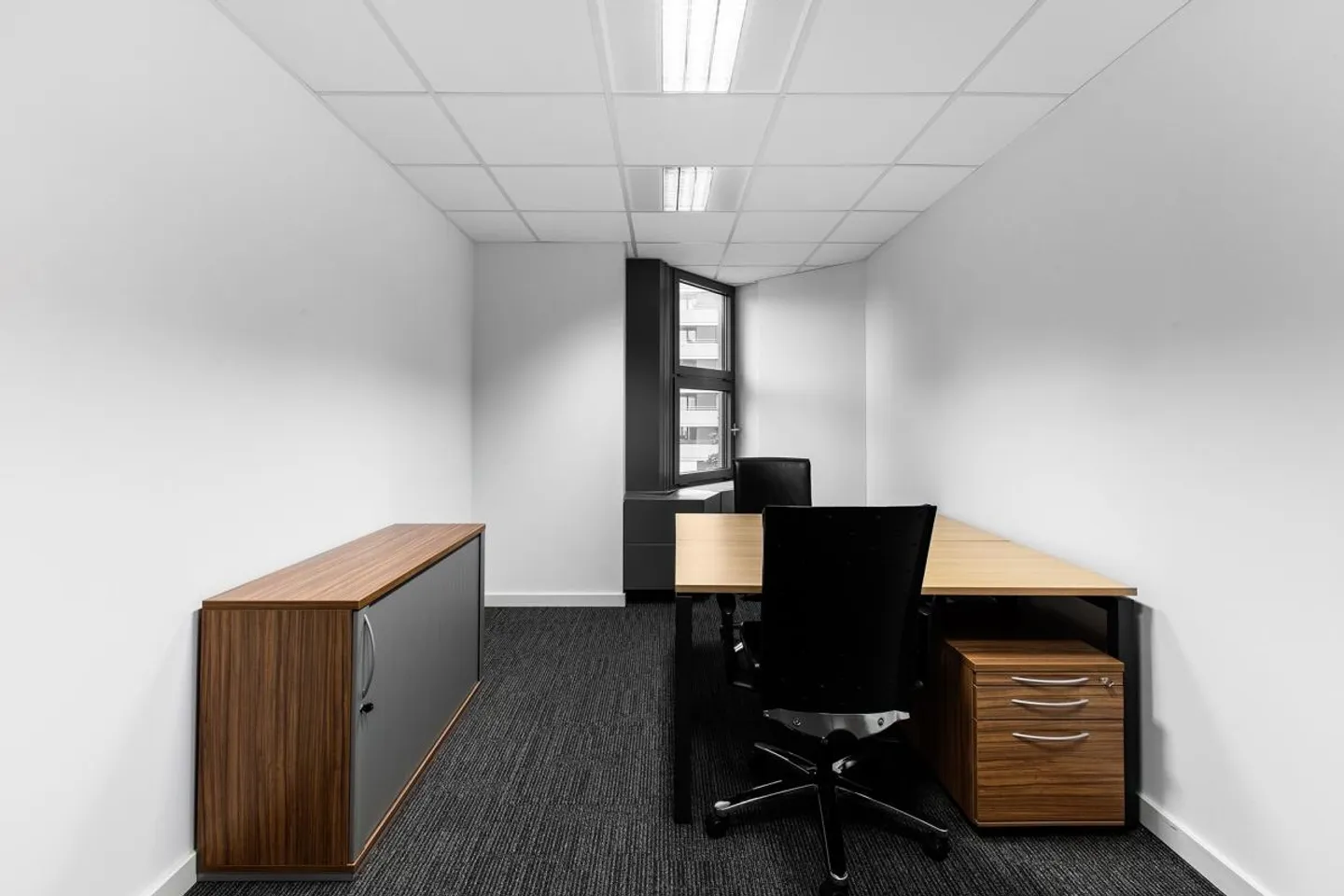 Ufficio privato completamente attrezzato per te e il tuo team in Regus Metalli - Foto 3 di 9