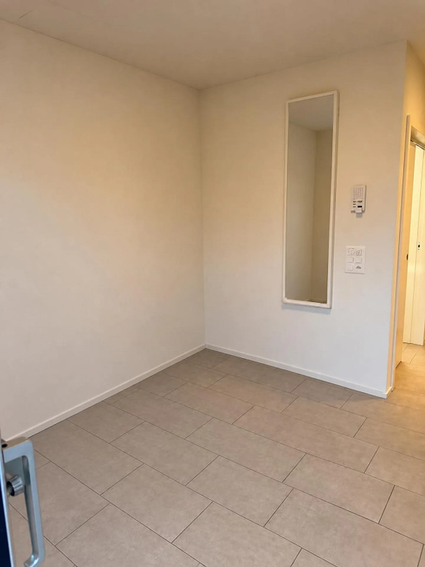 Appartement 1 chambre avec coin salon - Photo 2 sur 8