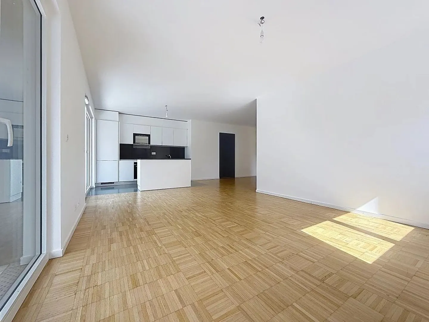 Appartamento 4 locali - Foto 2 di 8