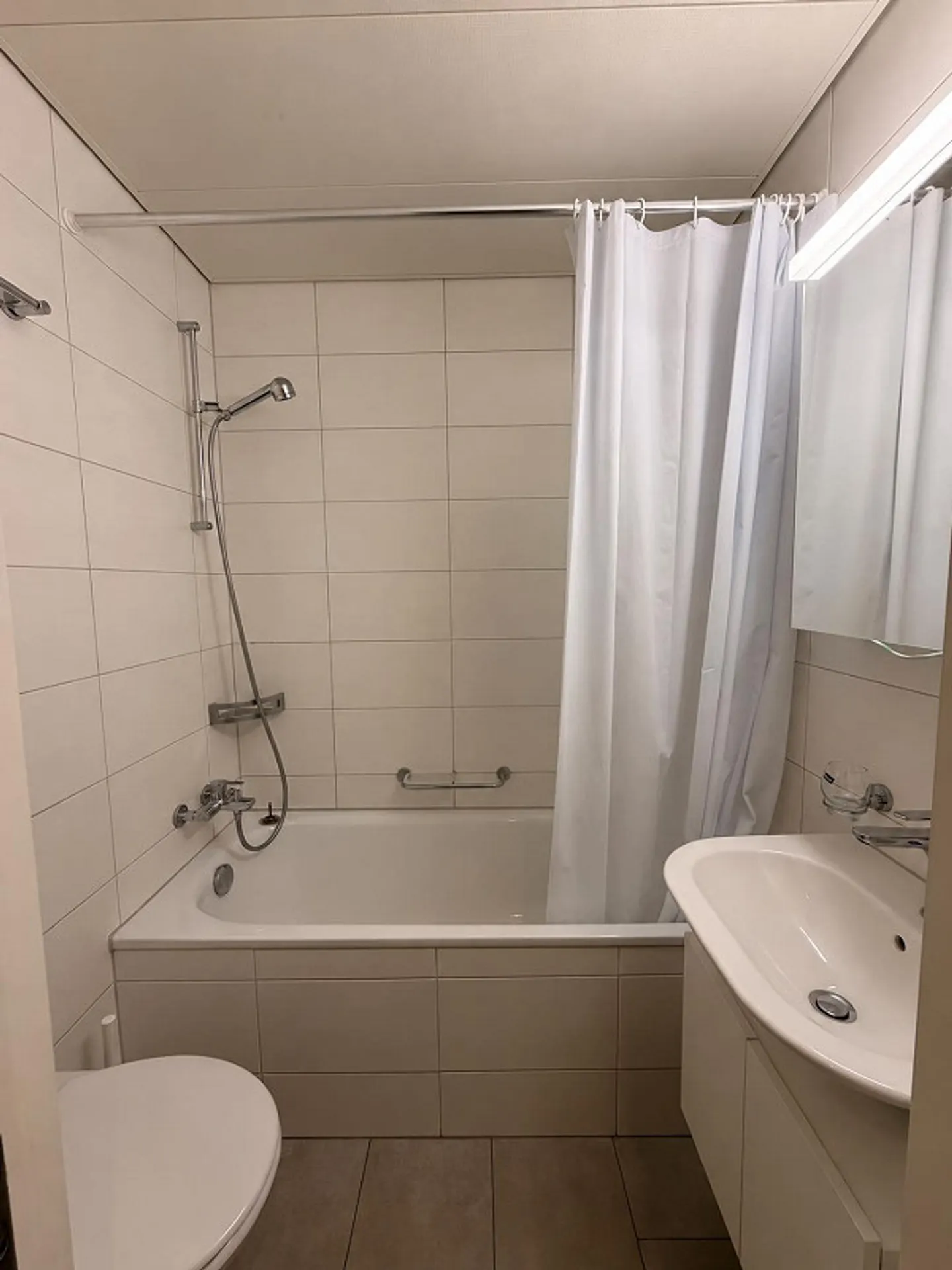 Appartement 1 chambre avec coin salon - Photo 5 sur 8