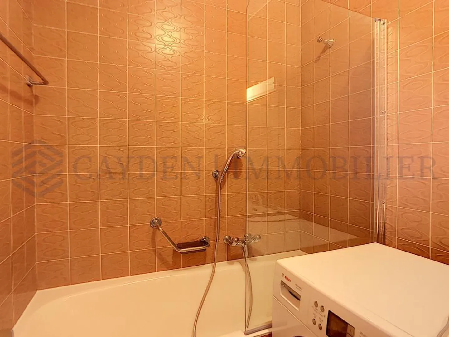 Opportunité pour les investisseurs : Studio très bien situé à Frontenex ! - Photo 6 sur 6