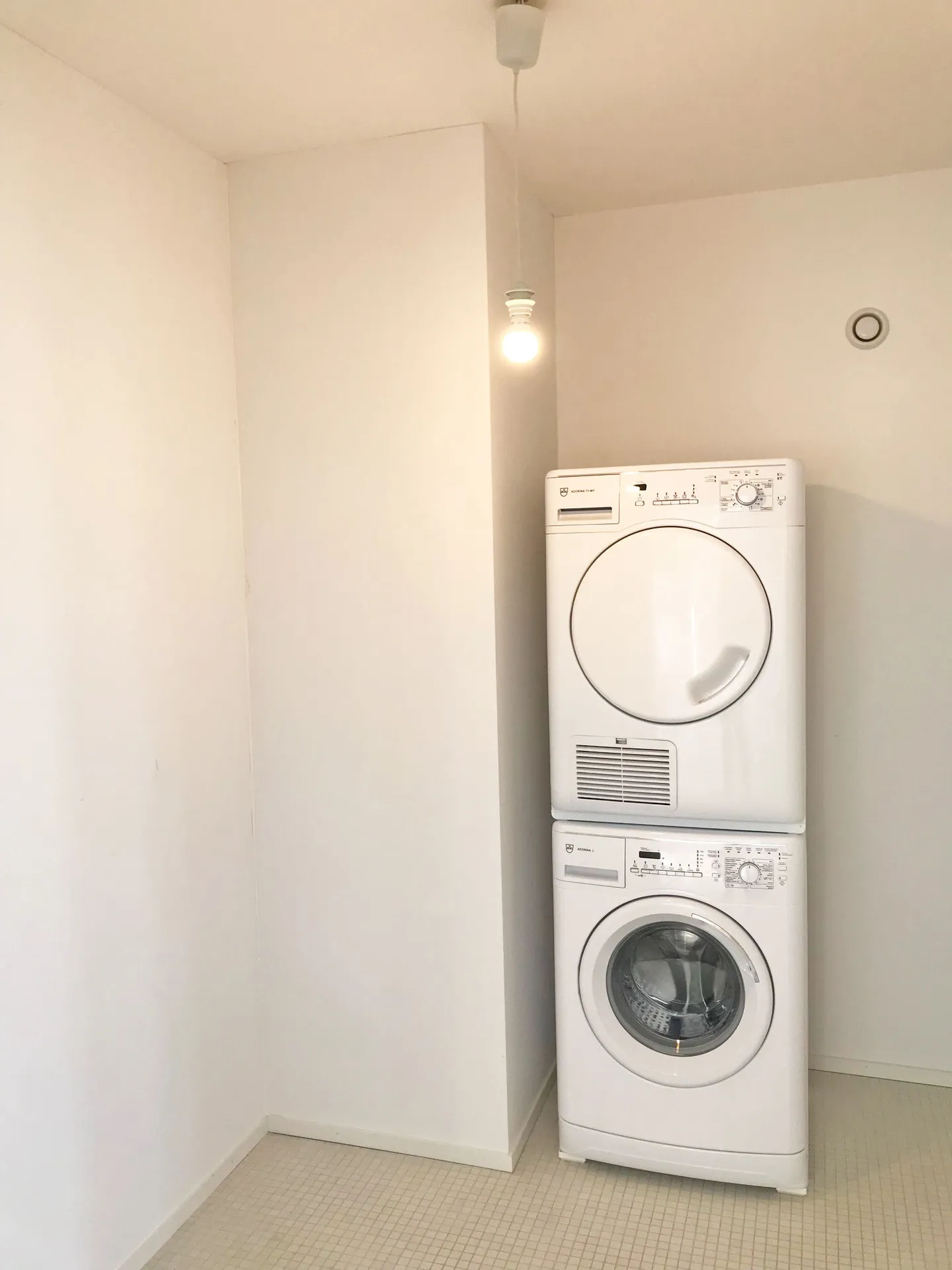 Moderne Attikawohnung mit Aussicht - Foto 11 von 13