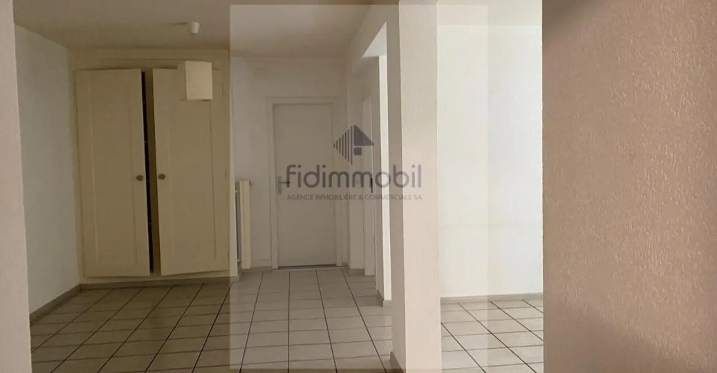 Appartement Charmant avec Balcon - Photo 5 sur 7