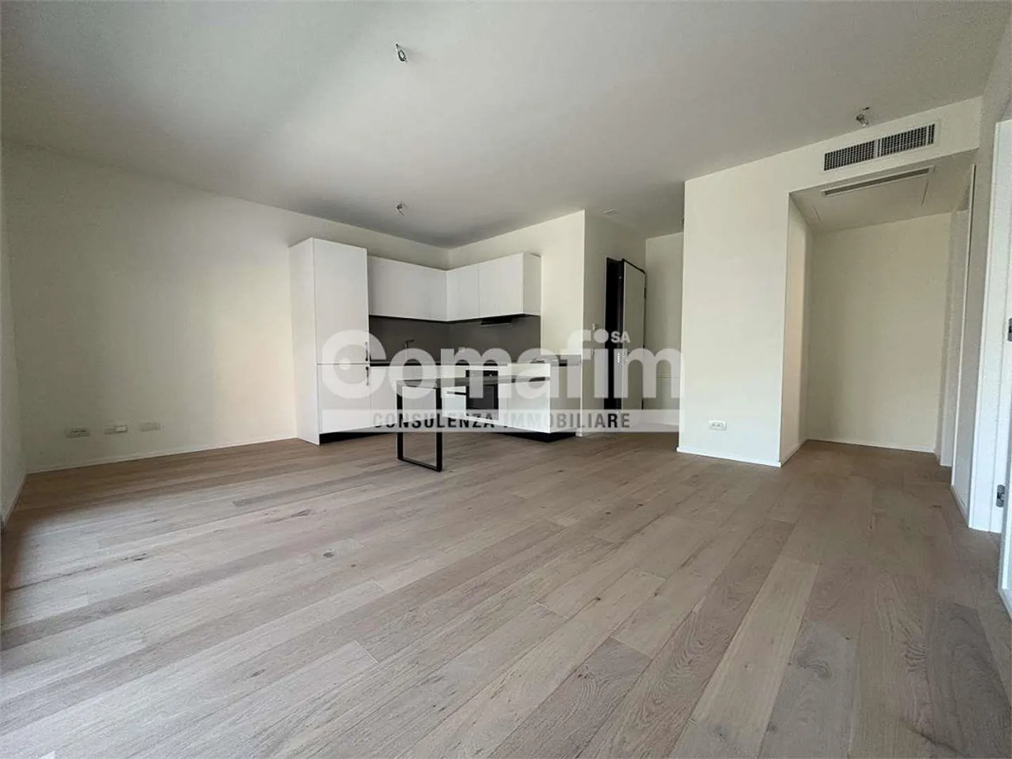 Chiasso: 2.5 rooms on the ground floor - Modern with terrace - Photo 2 of 13