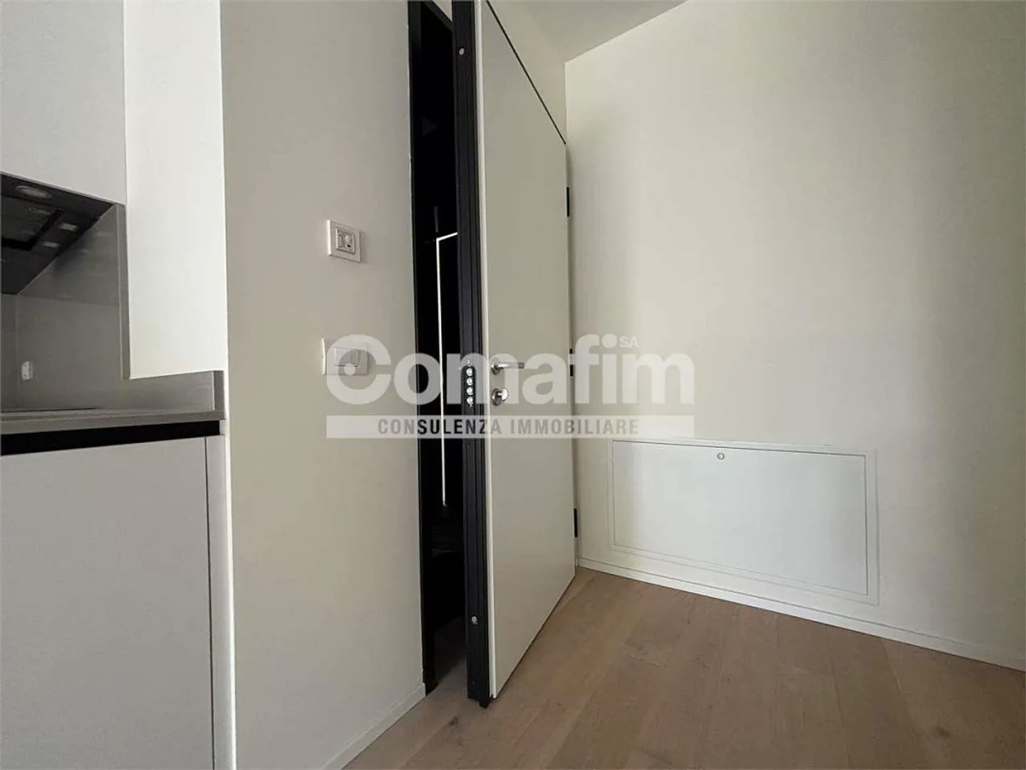 Chiasso: 2.5 rooms on the ground floor - Modern with terrace - Photo 4 of 13