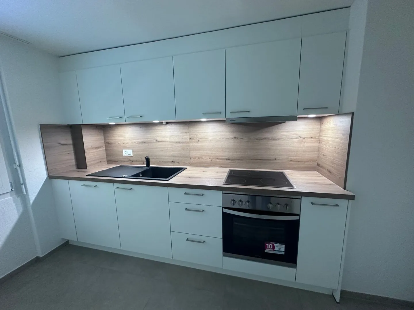Appartement moderne de 3 pièces fraîchement rénové avec balcon - disponible immédiatement ! - Photo 1 sur 10