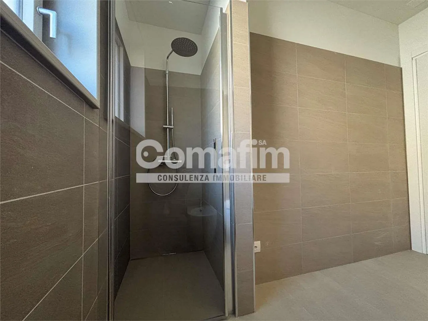 Chiasso: 2.5 rooms on the ground floor - Modern with terrace - Photo 12 of 13