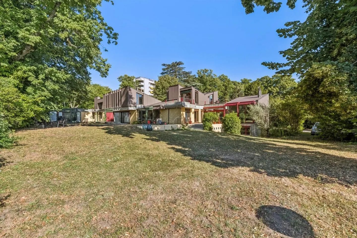 A Character Property with Lake View - Photo 7 of 10