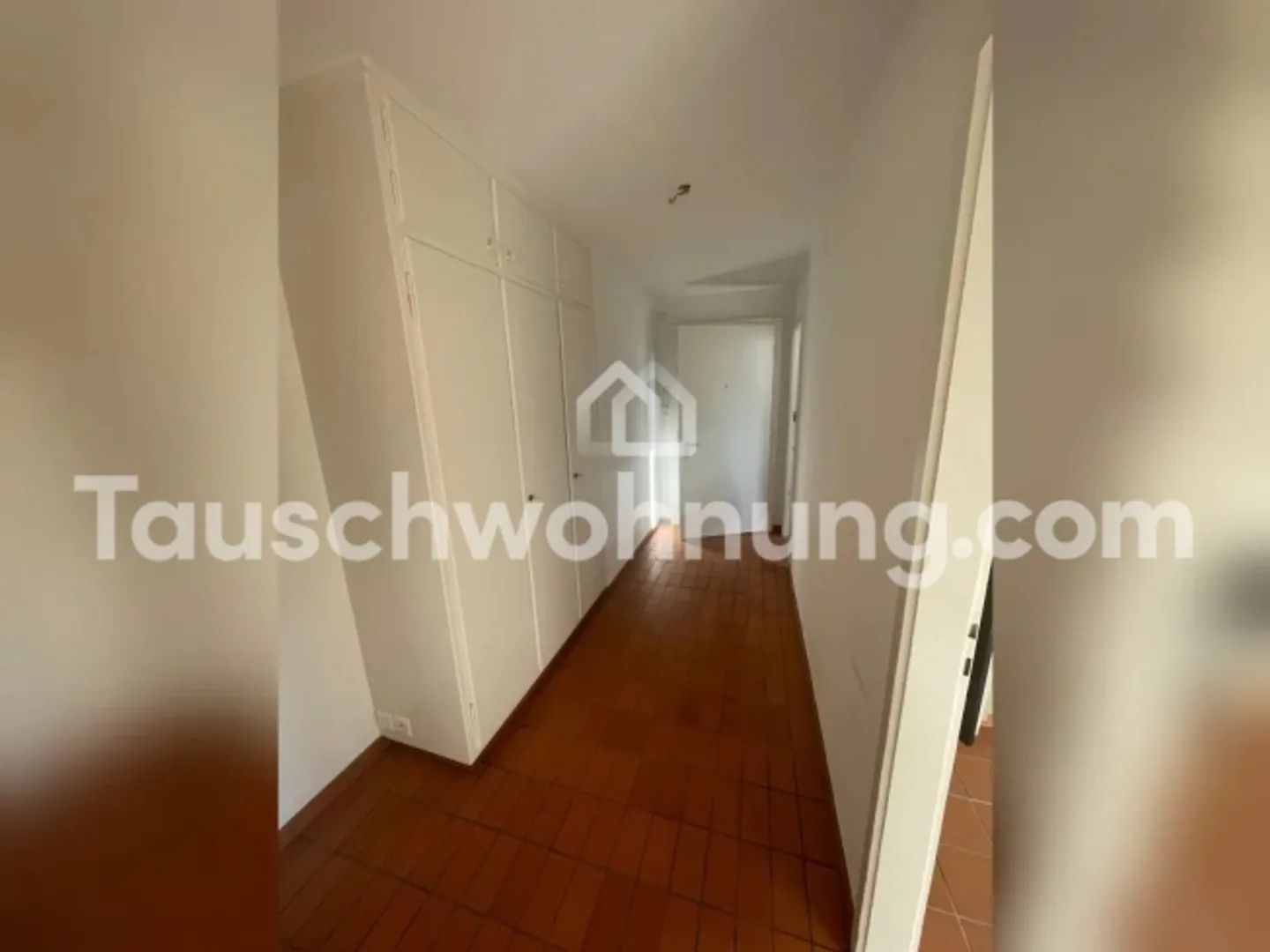 [ÉCHANGE D'APPARTEMENT] Appartement calme de 2 pièces à Albisrieden, avec 2 balcons - Photo 1 sur 7
