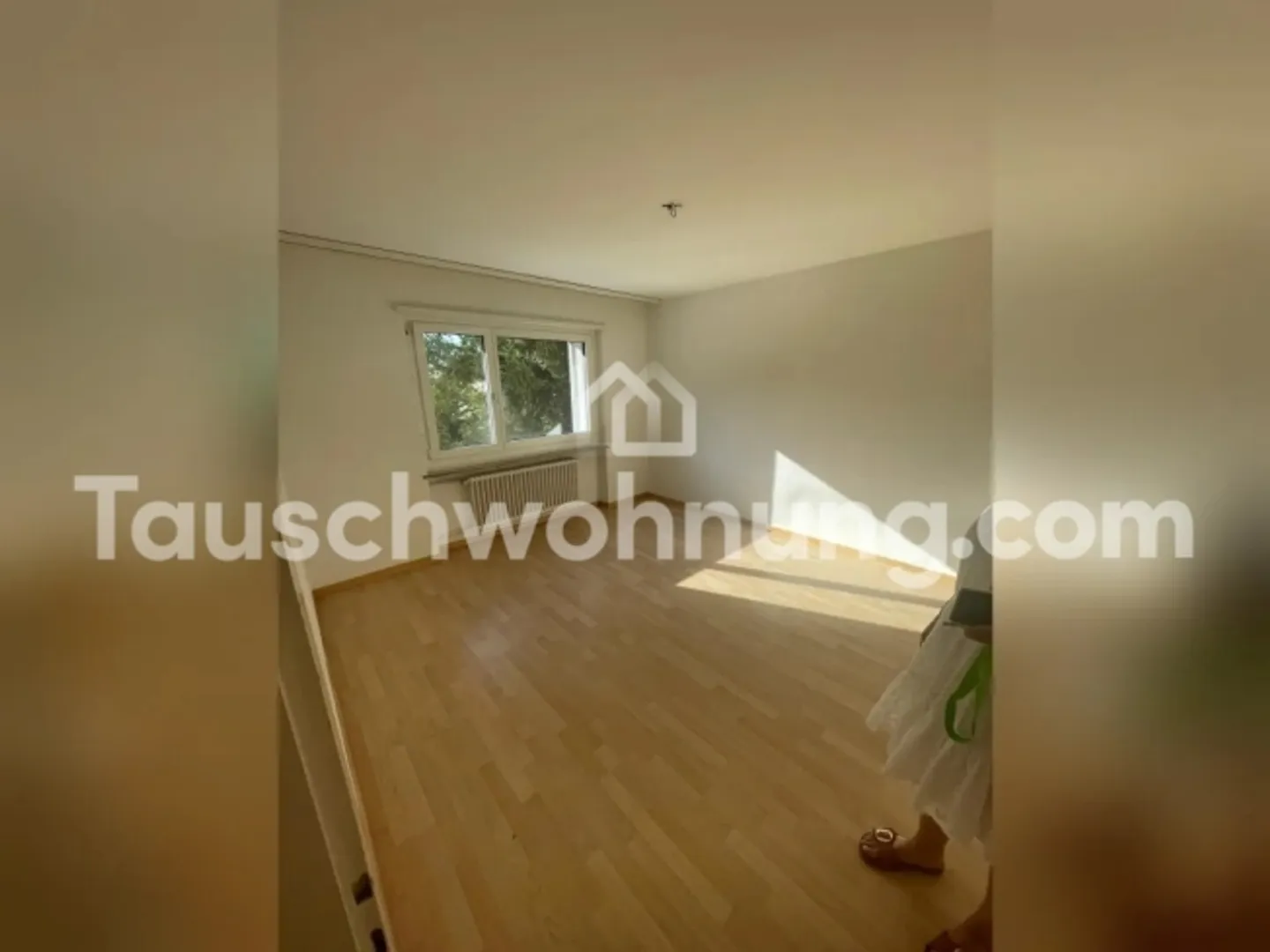 [ÉCHANGE D'APPARTEMENT] Appartement calme de 2 pièces à Albisrieden, avec 2 balcons - Photo 2 sur 7