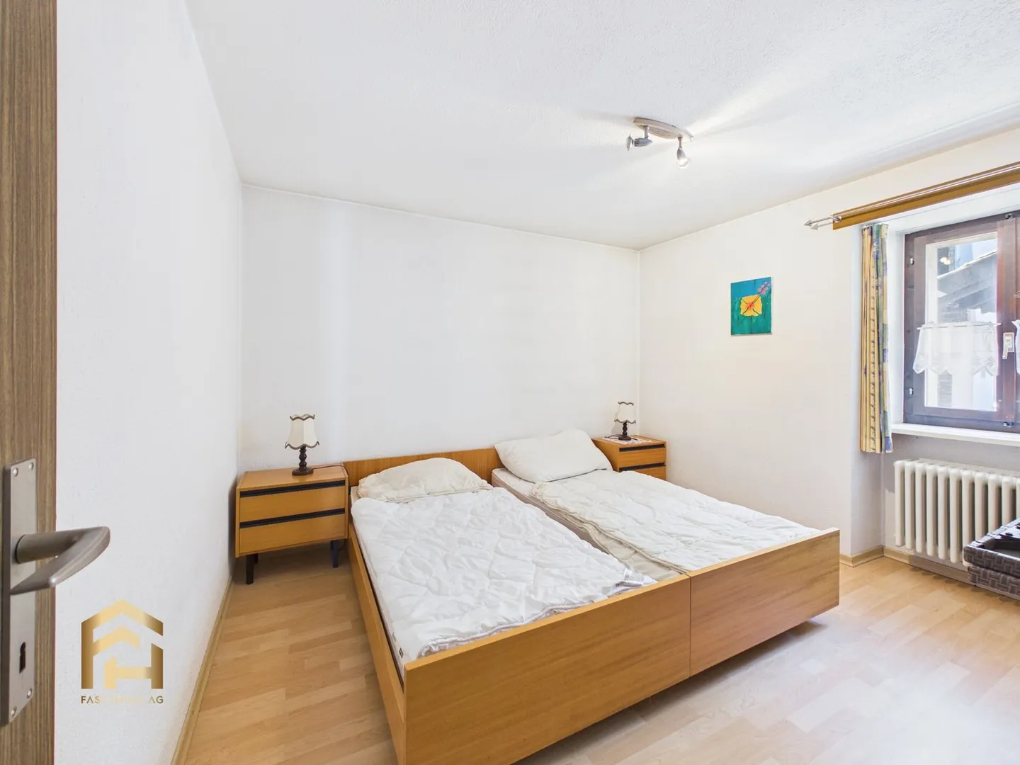 Appartement spacieux de 4,5 pièces avec 2 balcons au centre de St. Niklaus - Photo 6 sur 13