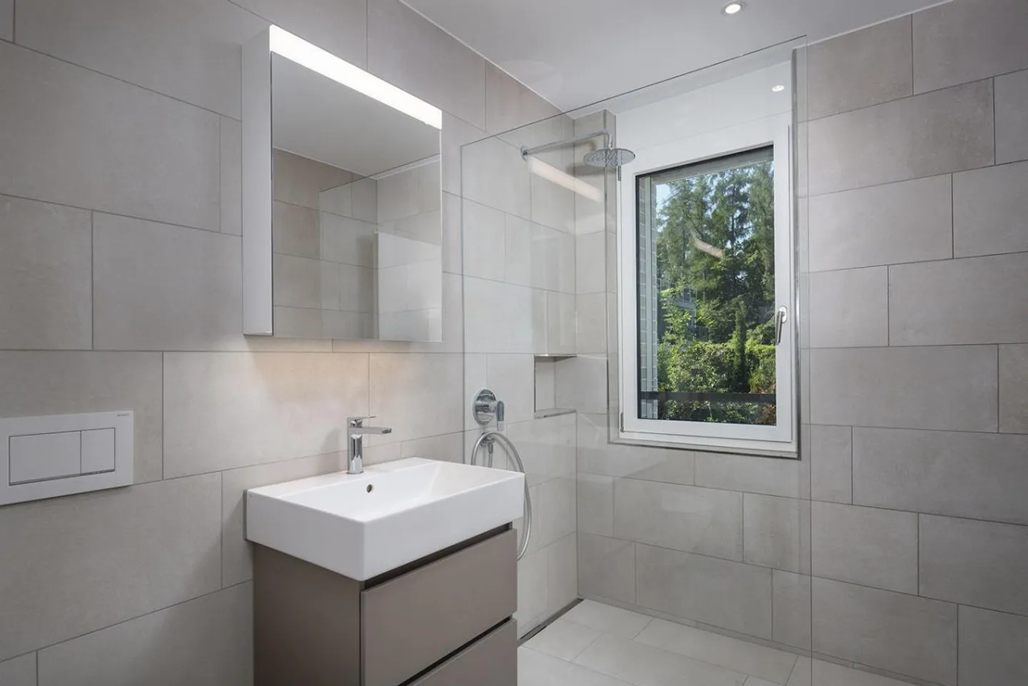 Nouveau bâtiment «Im Mettlen»: Première occupation du duplex de 4,5 pièces avec jardin - Photo 5 sur 10