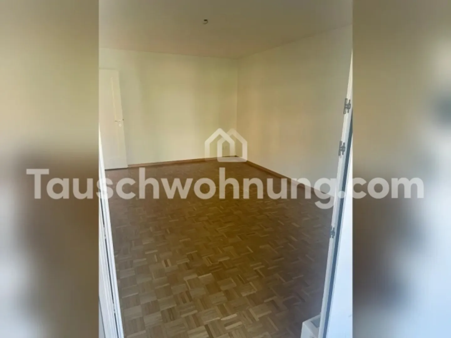 [ÉCHANGE D'APPARTEMENT] Appartement calme de 2 pièces à Albisrieden, avec 2 balcons - Photo 3 sur 7