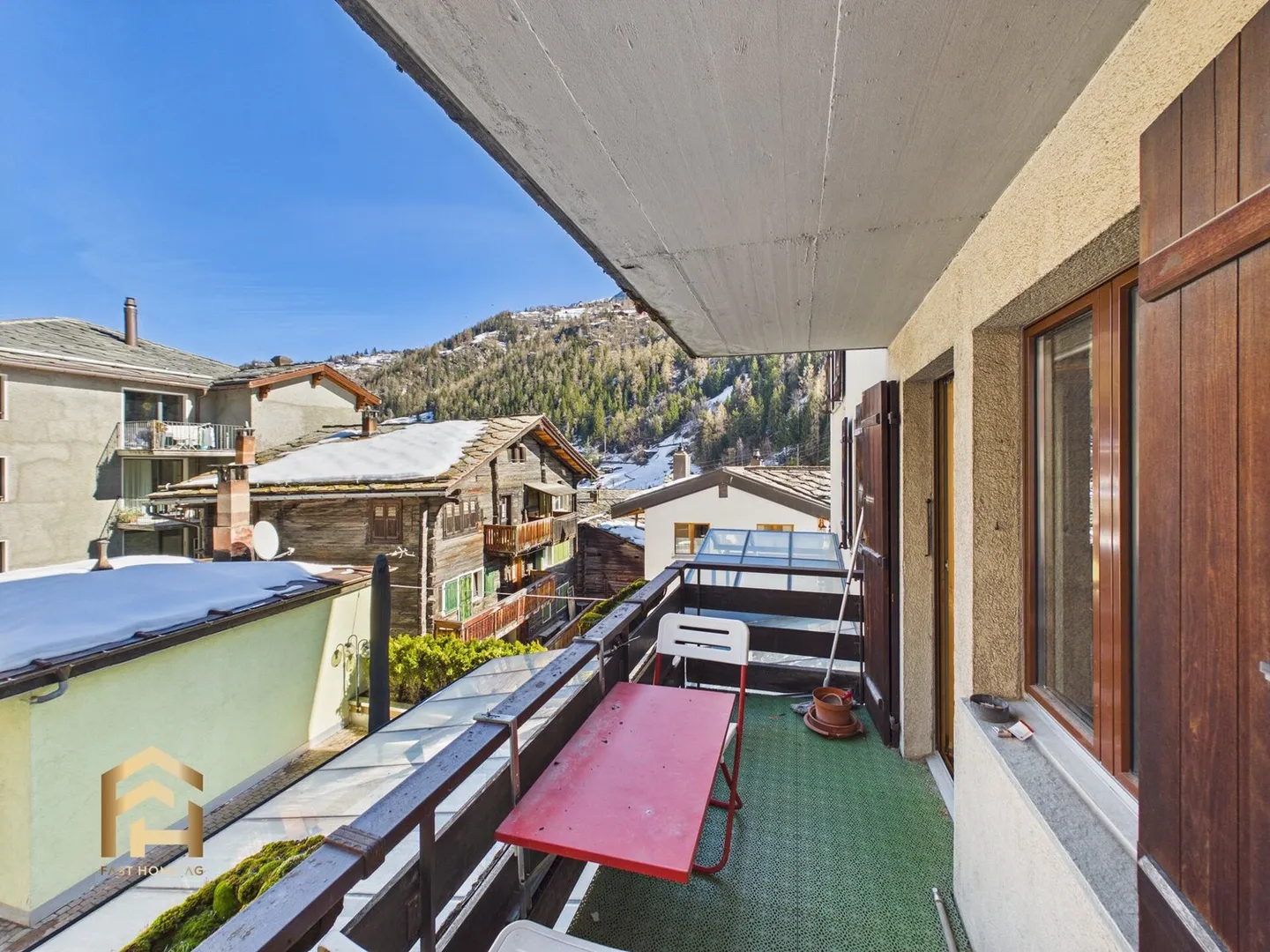 Appartement spacieux de 4,5 pièces avec 2 balcons au centre de St. Niklaus - Photo 11 sur 13