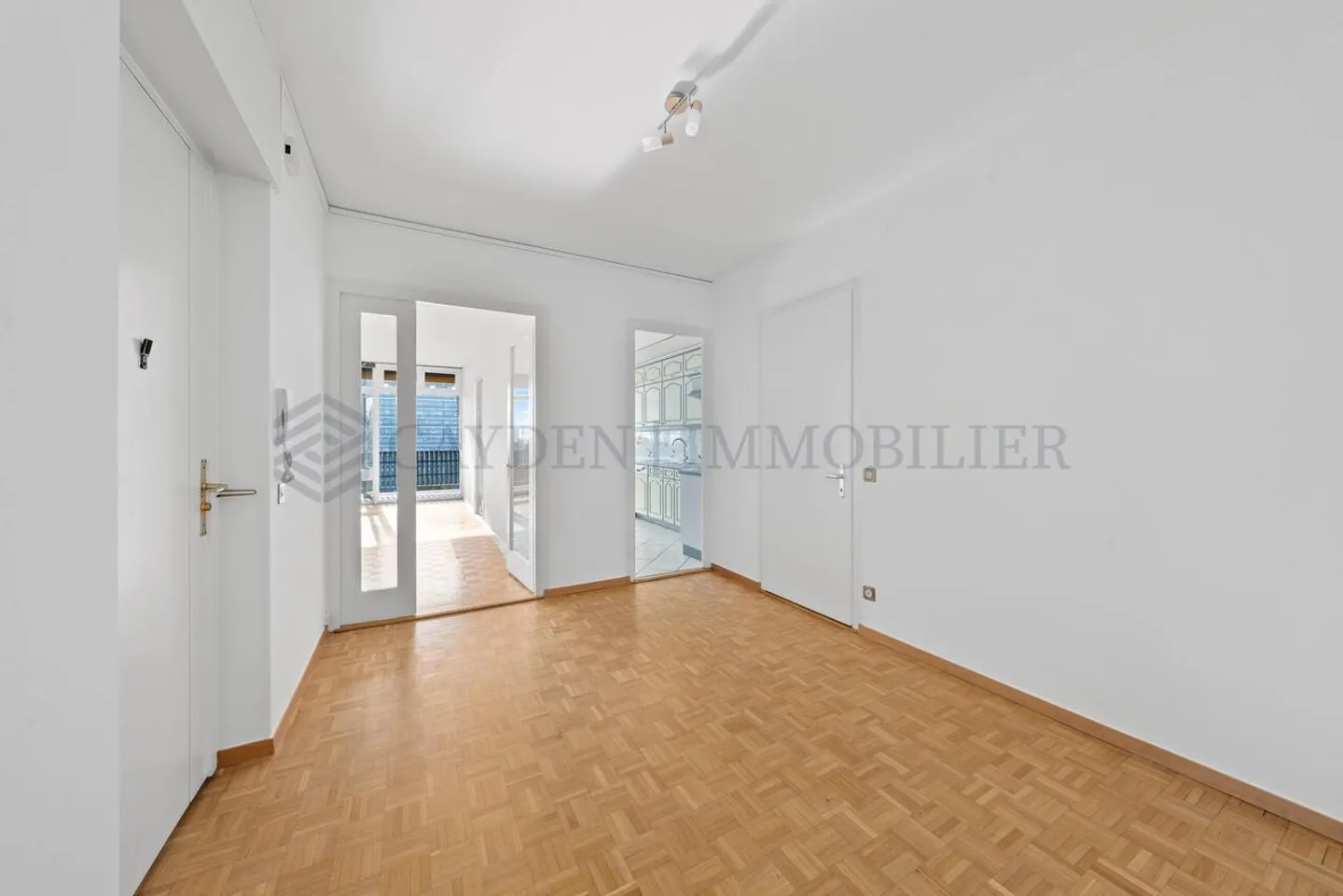 Close to the UN - Superb bright apartment - Sale in SI - Photo 4 of 10