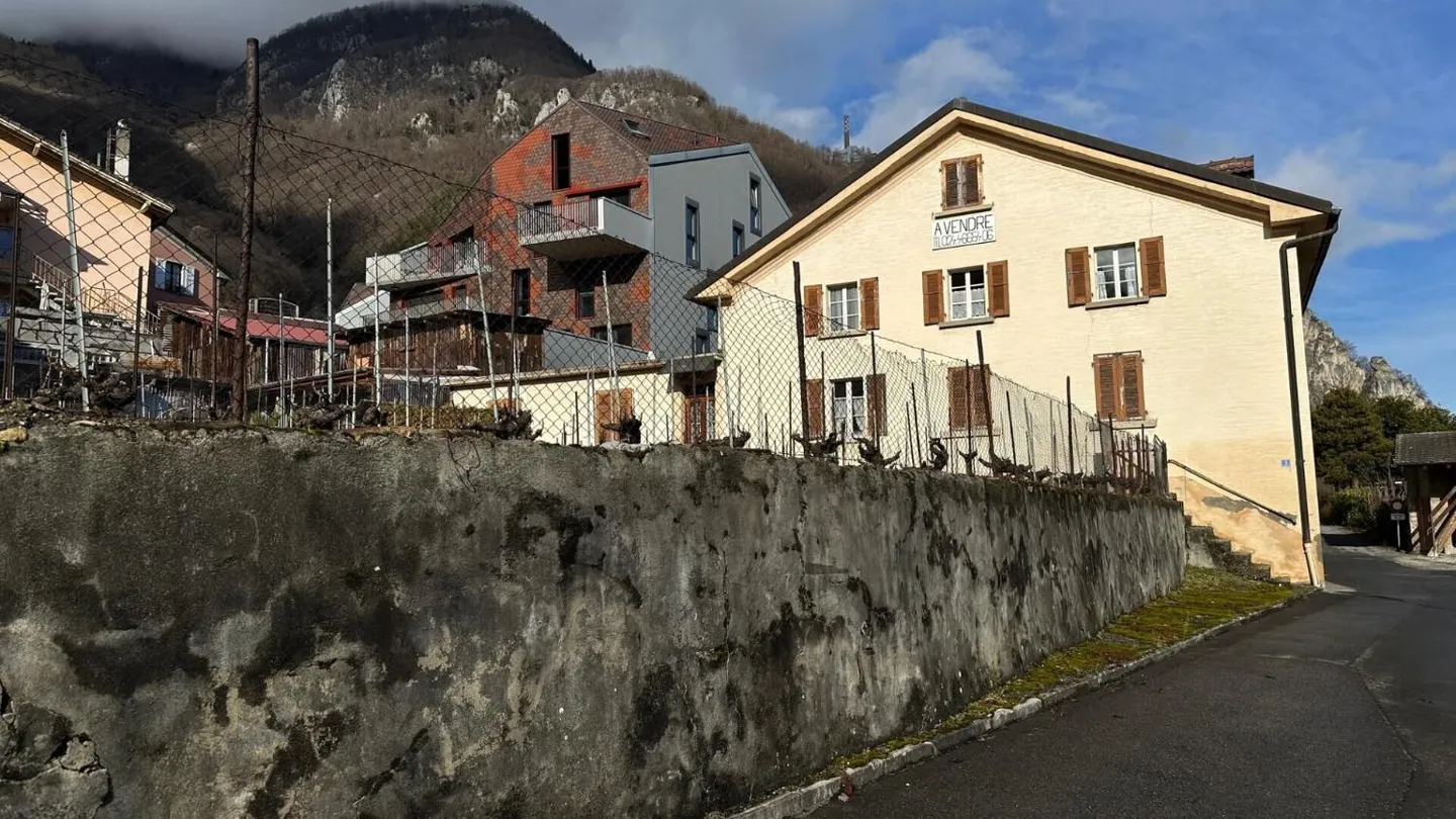 Rental building in Vouvry - Photo 5 of 11