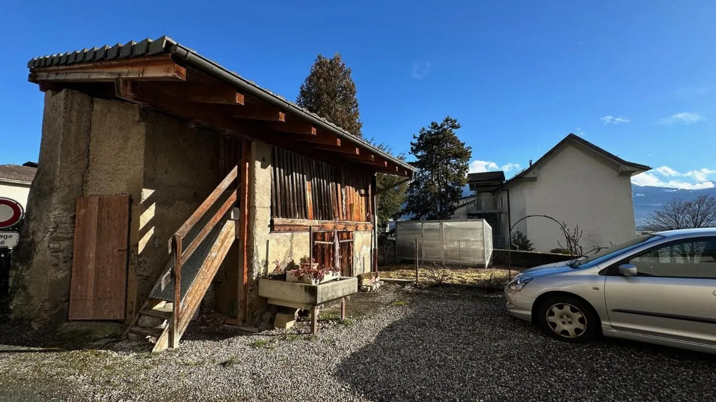 Rental building in Vouvry - Photo 8 of 11