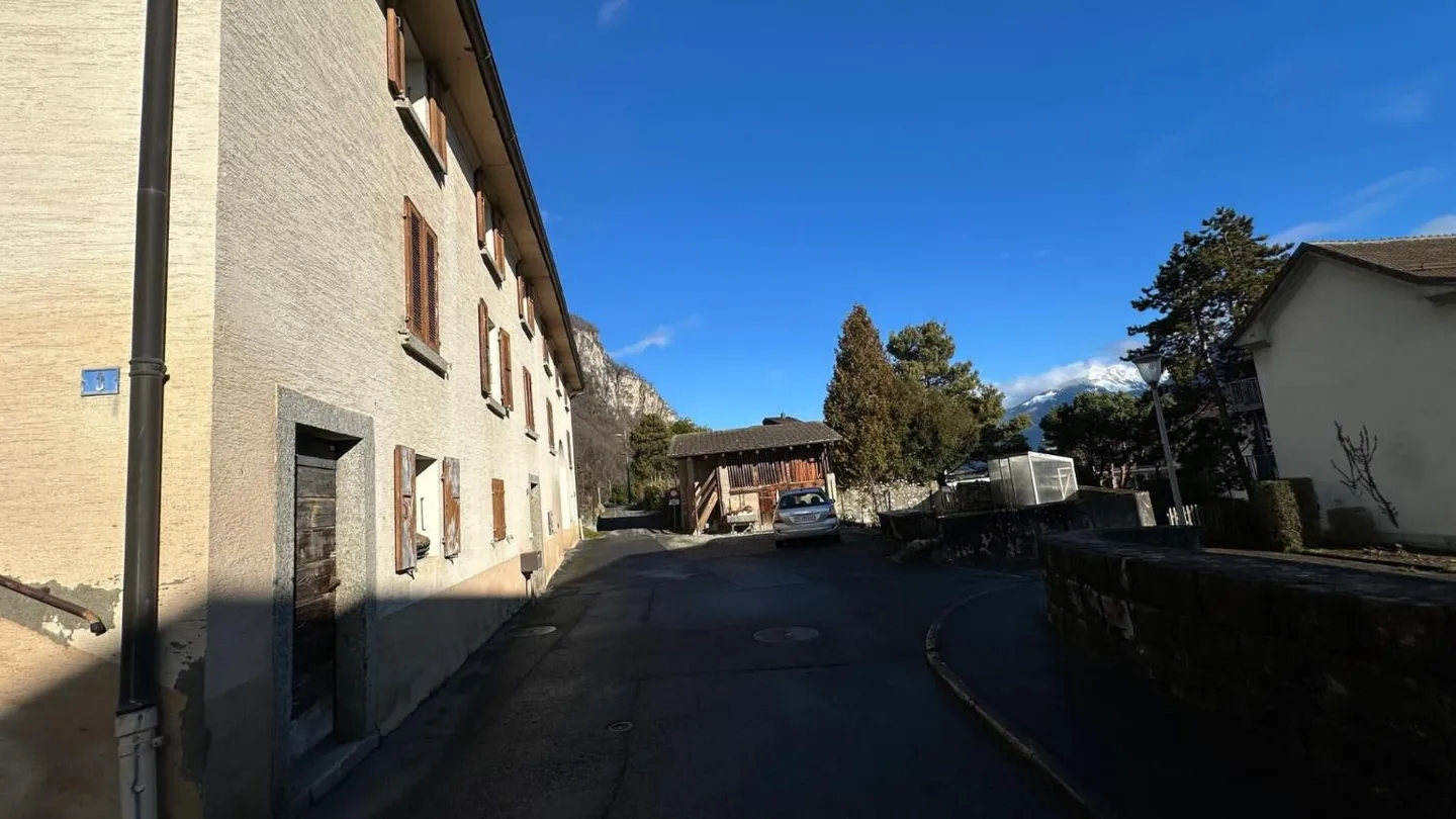 Rental building in Vouvry - Photo 9 of 11