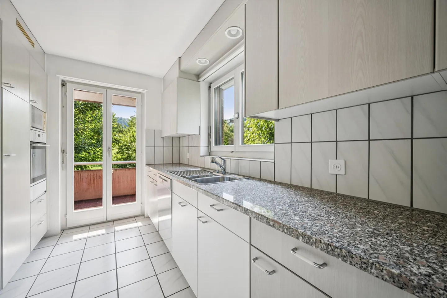 Zentrale 4.5-Zimmerwohnung in Spreitenbach - Foto 3 von 9