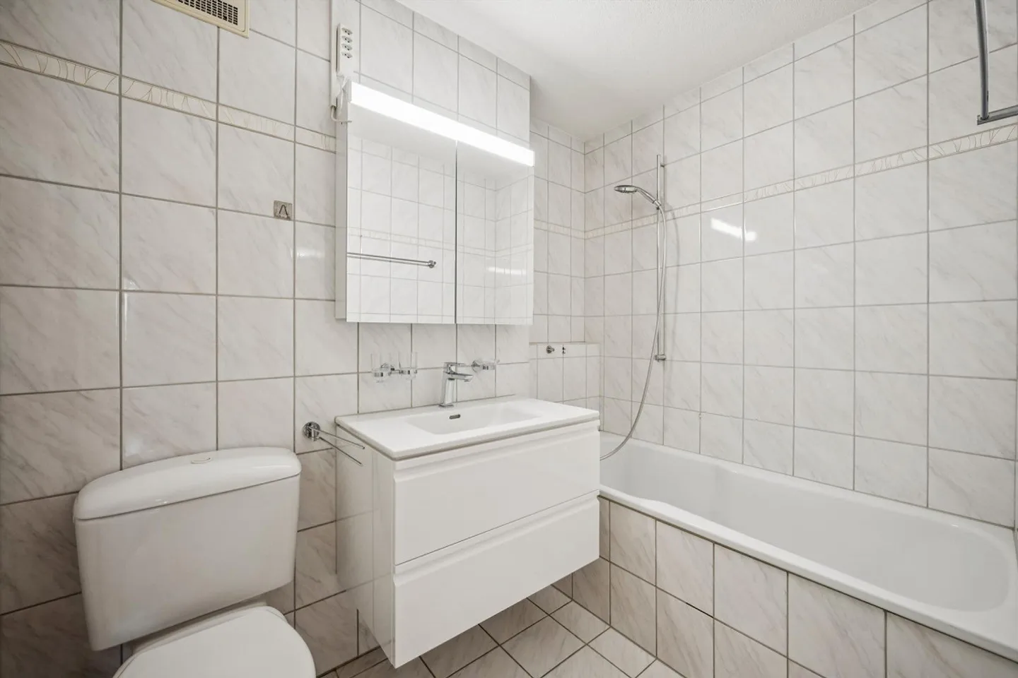 Zentrale 4.5-Zimmerwohnung in Spreitenbach - Foto 6 von 9