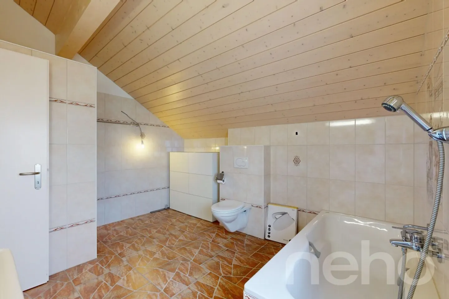 Geräumiges renoviertes Duplex von 160 m² im Herzen des Dorfes Riddes - Foto 8 von 12