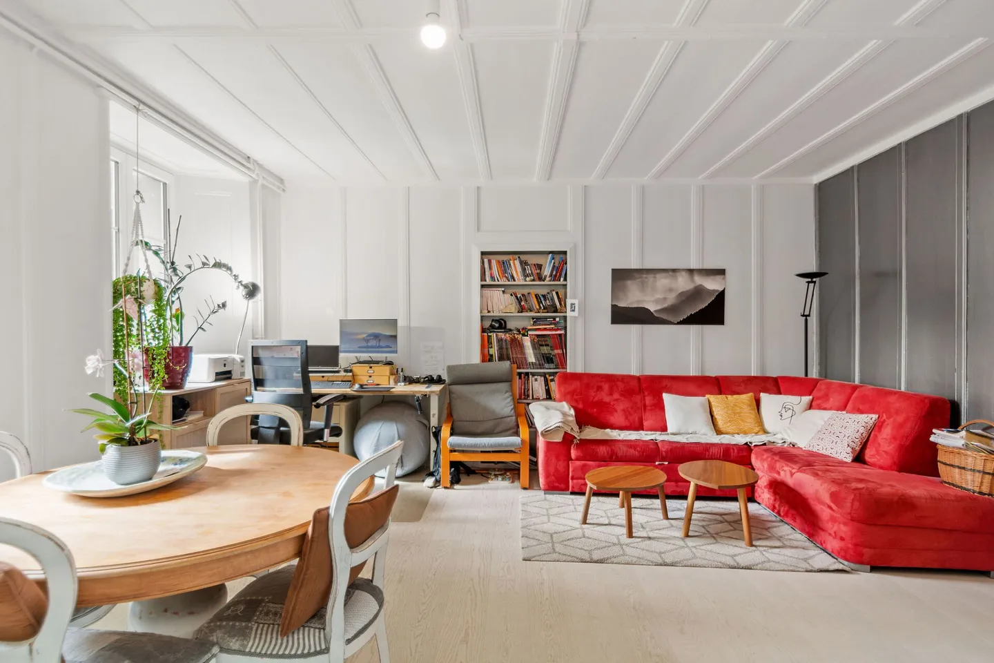 La Chaux-de-Fonds, magnifique appartement de 3 pièces dans un manoir - Photo 3 sur 19