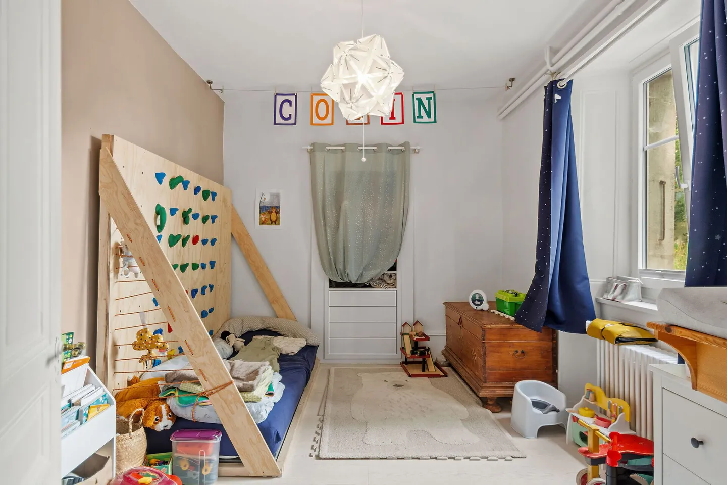 La Chaux-de-Fonds, magnifique appartement de 3 pièces dans un manoir - Photo 8 sur 19