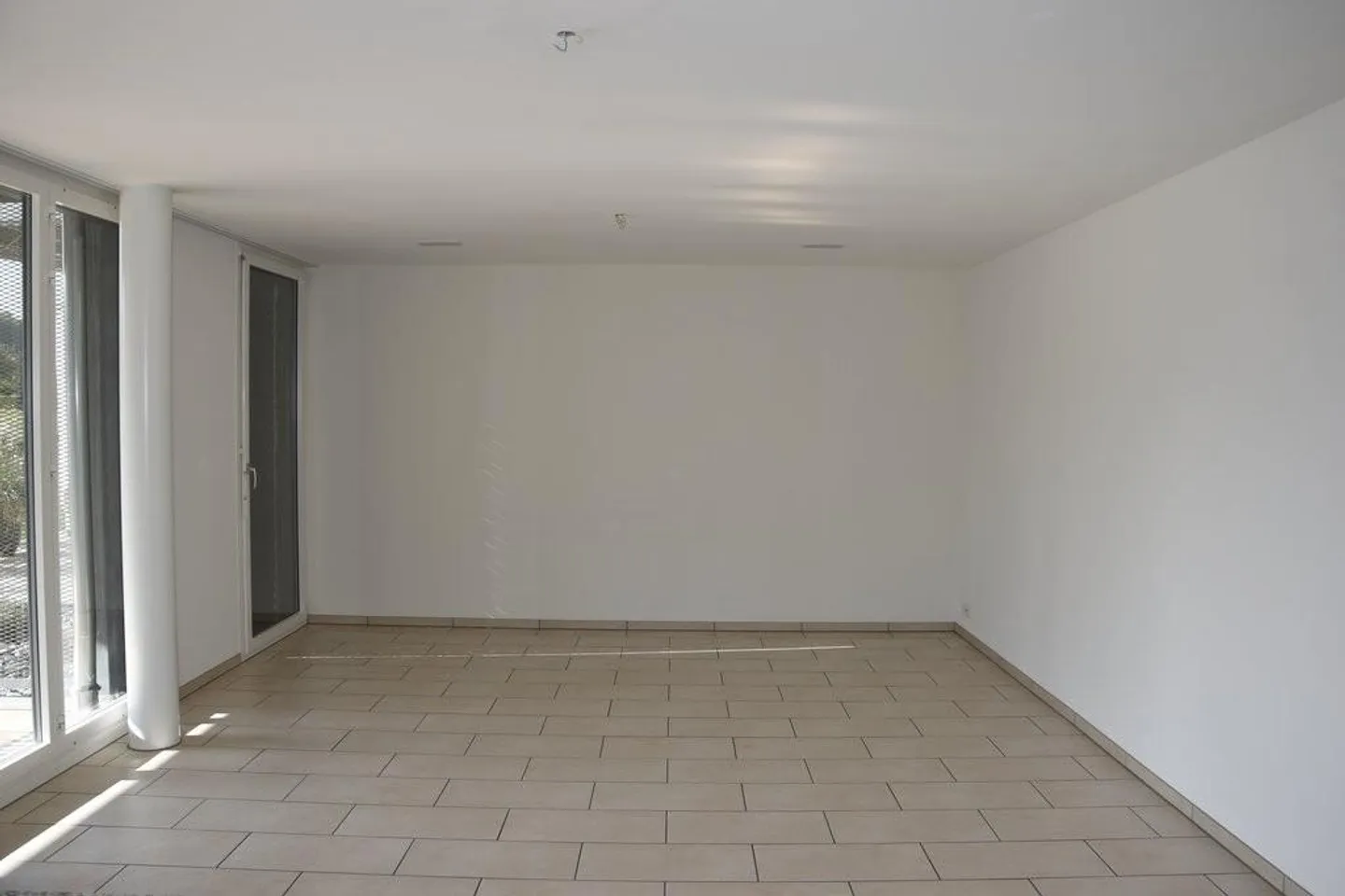 Moderne 5.5-Zimmerwohnung - Foto 6 von 8