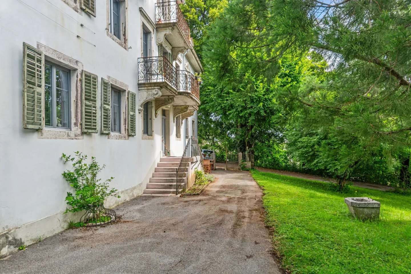 La Chaux-de-Fonds, magnifique appartement de 3 pièces dans un manoir - Photo 13 sur 19