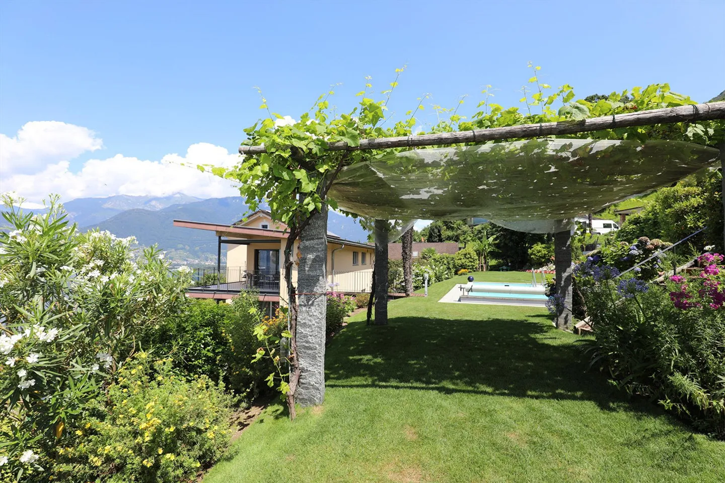 Villa mit Seesicht - Foto 17 von 22