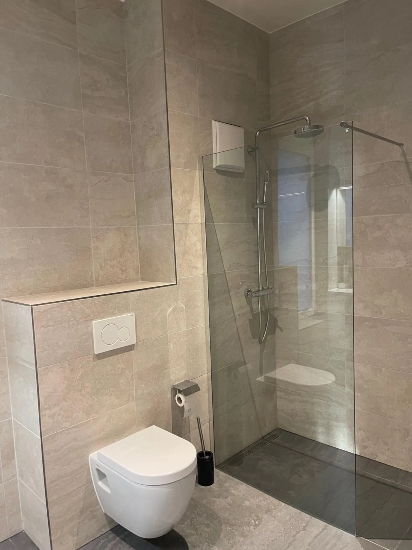 Prächtige 3.5-Zimmer-Wohnung im Stadtzentrum im Attikageschoss - Foto 6 von 13