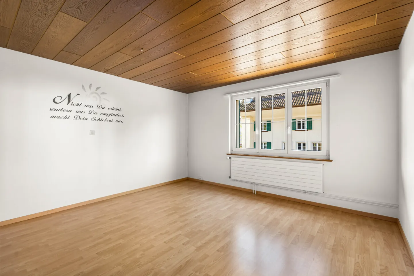 Casa con fascino e opportunità di investimento versatili - Foto 7 di 13